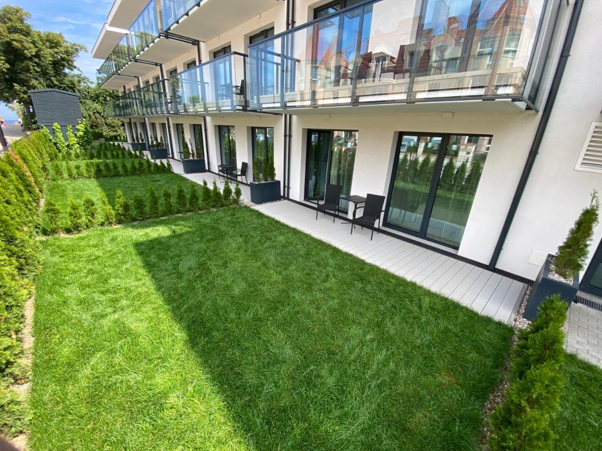 Przy Plazy - Z Prywatnym Ogrodkiem Rezydencja Niechorze Apartment Exterior foto