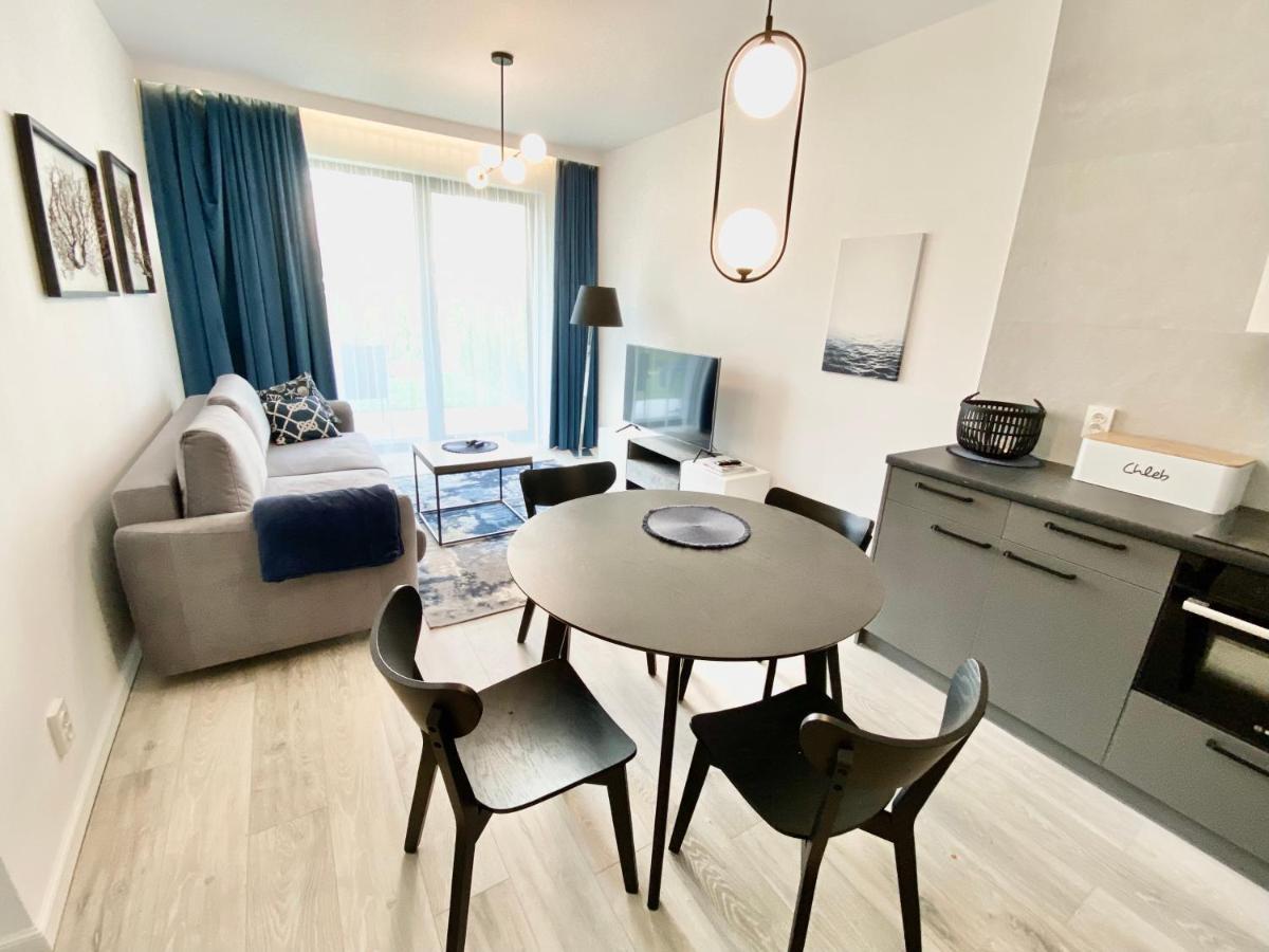 Przy Plazy - Z Prywatnym Ogrodkiem Rezydencja Niechorze Apartment Exterior foto