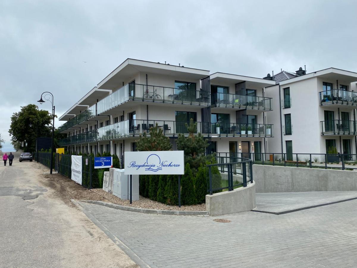 Przy Plazy - Z Prywatnym Ogrodkiem Rezydencja Niechorze Apartment Exterior foto